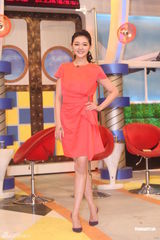 高清组图：大S红裙录《康熙》言辞犀利不输小S