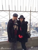 组图：元宵情人双节 范冰冰嘟嘴森蝶送妈妈礼物