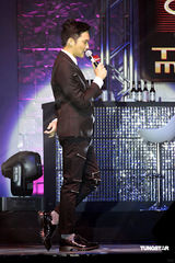 幻灯图：张智霖开音乐会 张继聪刘心悠友情助阵