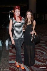 组图：《人约离婚后》首映 佘诗曼不惧嫩模性感抢镜