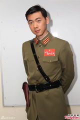 组图：《巾帼3》试造型 黎耀祥胡杏儿民国装