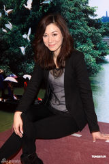 组图：阿娇回忆儿时温情往事 欲趁楼市高峰卖房