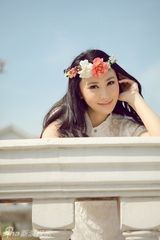 组图：石天琦缤纷夏日写真尽显清新甜美