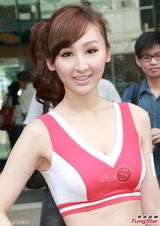 组图：高海宁秀事业线露长腿 徐子珊认身材输阵