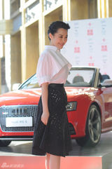 组图：高圆圆许晴粉嫩扮靓 频撩发优雅