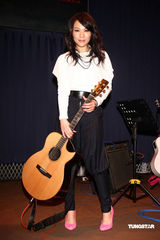 幻灯：蔡健雅生日与歌迷同乐 生日愿望开巡回个唱