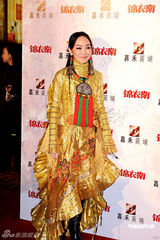 高清图：甄子丹携妻宣传新片 称怕误伤吴尊遭影迷打