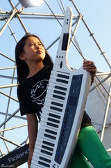 组图：小破孩儿嗨翻大人 最重孩乐队助阵迷笛