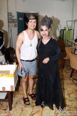 组图：吴彦祖扮肌肉小天鹅 自毁形象穿芭蕾裙