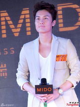 组图：吴克群广西代言获赠铜鼓装修房间