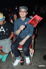 组图：黄贯中红馆卖力开唱 陈豪林保怡等助阵