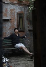 高清组图：满江化身纯爷们 淡定内敛胸肌隐现