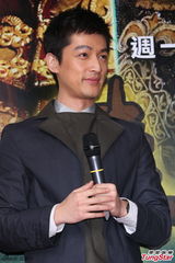 组图：刘诗诗胡歌亮相 蒋劲夫帅气娜扎美艳