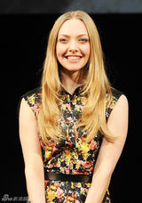 组图：《悲惨世界》东京首映 杰克曼海瑟薇现身