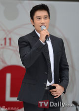 组图：李秉宪林秀晶担任光州双年展宣传大使