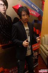 组图：刘谦胡子造型做评委 春晚有望携手郎朗