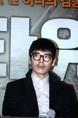 高清组图：韩国电影《巨塔》首映群星云集