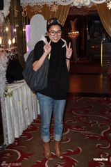 组图：《欢乐今宵》众星齐聚 戚美珍曾华倩比美