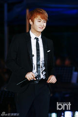 组图：韩团2PM与missA等出席音乐盛典尽情狂欢