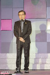 组图：王维基举办新台试映礼 黄日华等艺人捧场