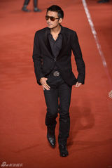 高清组图：第49届金马奖红毯星光闪耀