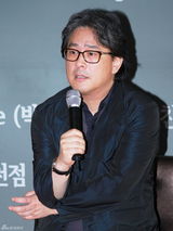 高清图：韩导演朴赞郁朴赞京兄弟为首尔拍电影