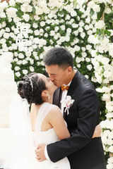 组图：何洁赫子铭大婚360度激情拥吻爱意浓