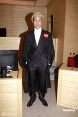 高清图：《怒火街头》开机 胡杏儿郑嘉颖演律师