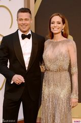 组图：奥斯卡皮特吻猛男 劳伦斯没得奖就用抢