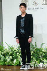 组图：韩星裴秀彬完婚 李秉宪苏幼珍等众星道贺