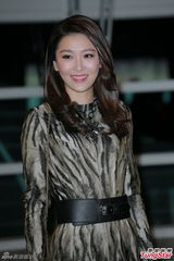 组图：汪圆圆婚礼甜蜜长吻 吴君如李嘉欣等到场