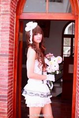 组图：台湾伪娘模特想成女人 写真娇媚如花绽放