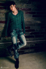 组图：冯铭潮写真散发怀旧魅力 率真男孩展现自我