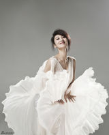 组图：郭珍霓白裙妙曼宛若仙子