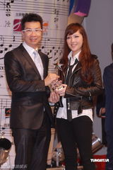 高清图：张智霖等齐聚音乐汇展颁奖 容祖儿夺九奖