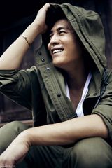 组图：杜淳全新大片潇洒不羁 央视春晚紧张彩排