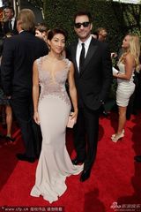 组图：《美国怪谭》男星迪伦·麦克德莫特亮相