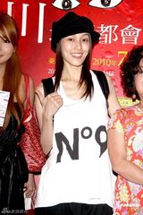 高清图：阿雅舞台剧挑大梁 好友小S范范来助阵