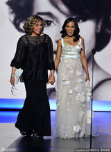 组图：鲍比-坎纳瓦尔获得艾美剧情类最佳男配角