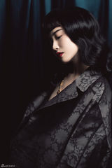 组图：张辛苑化身名伶 低调演绎优雅奢华风