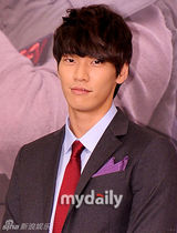 组图：韩星池昌旭黄信惠等出席新剧发布会