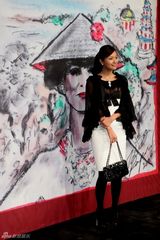 高清：徐静蕾上海看秀变时尚女王 新片进入后期