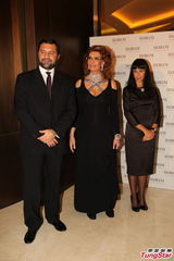 组图：苏菲亚罗兰反悔拒受访保镖横行引混乱