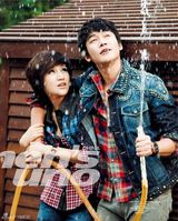 组图：陆毅鲍蕾秀温馨三口之家 小女儿乖巧伶俐