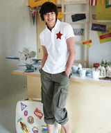 高清组图：李民浩文彩苑代言 亲密恩爱阳光活力