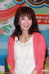 组图：杨思琦否认联络李泳豪 杨爱瑾不想太快结婚