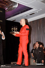 幻灯图：吴君如欲添子做“最后一搏”