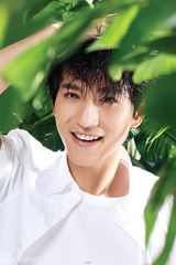 组图：张峻宁《芭莎》夏日清凉写真