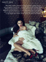 组图：莫妮卡-贝鲁奇《名利场》半裸出浴