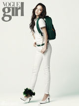 组图：Kara具荷拉时尚写真兼具清纯与性感